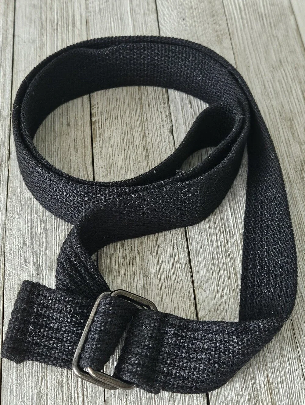 N/A black woven