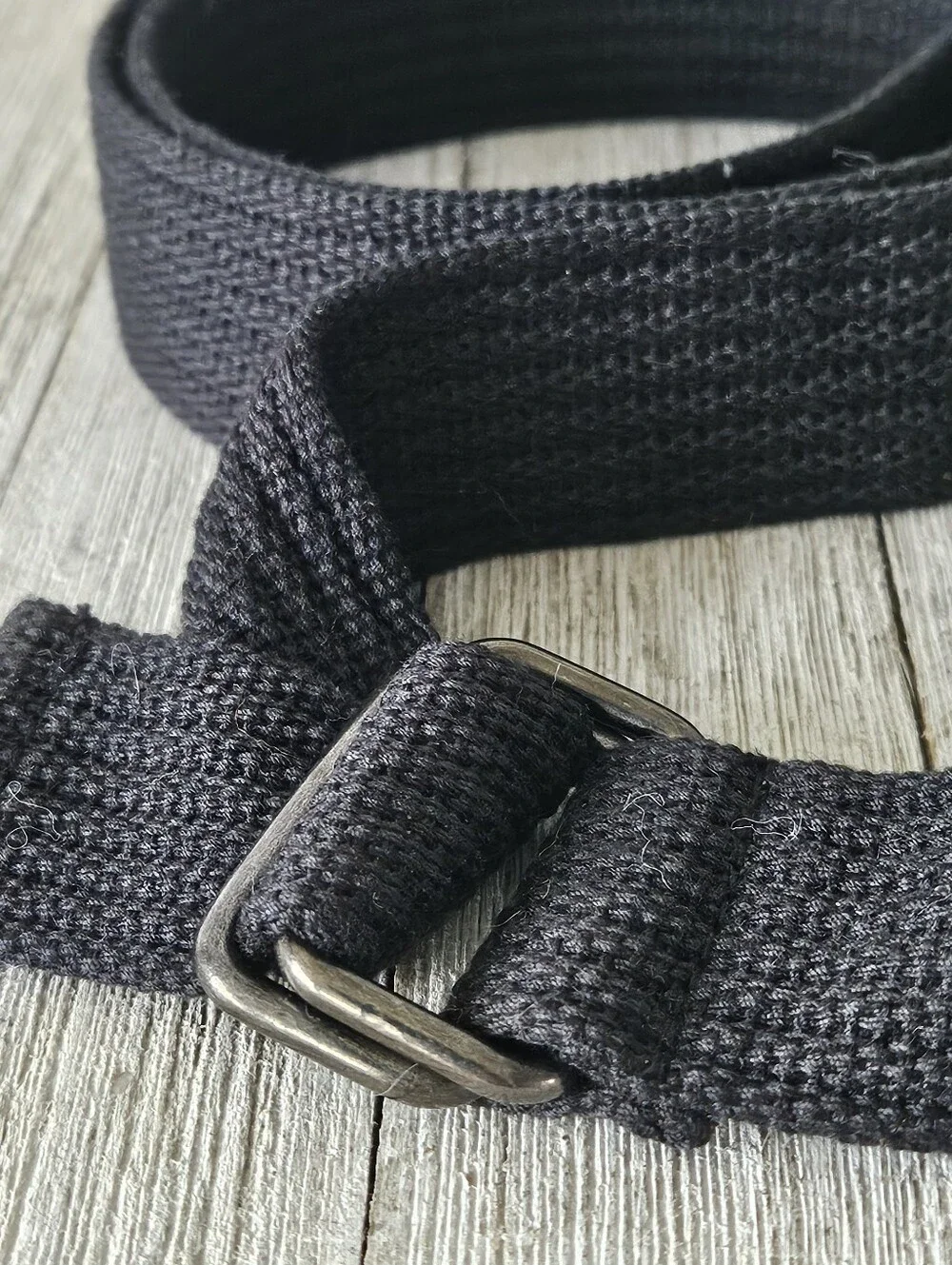 N/A black woven
