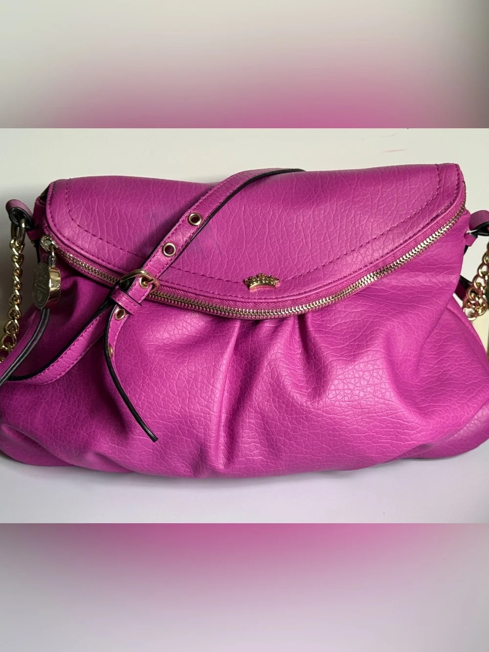 Juicy Couture Greta Flap Crossbody Bag Fuchsia Pink Gold Chain Y2K Hobo Purse