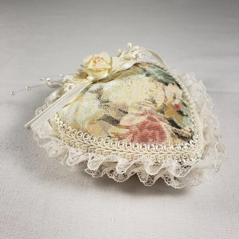 N/A vintage hanging
