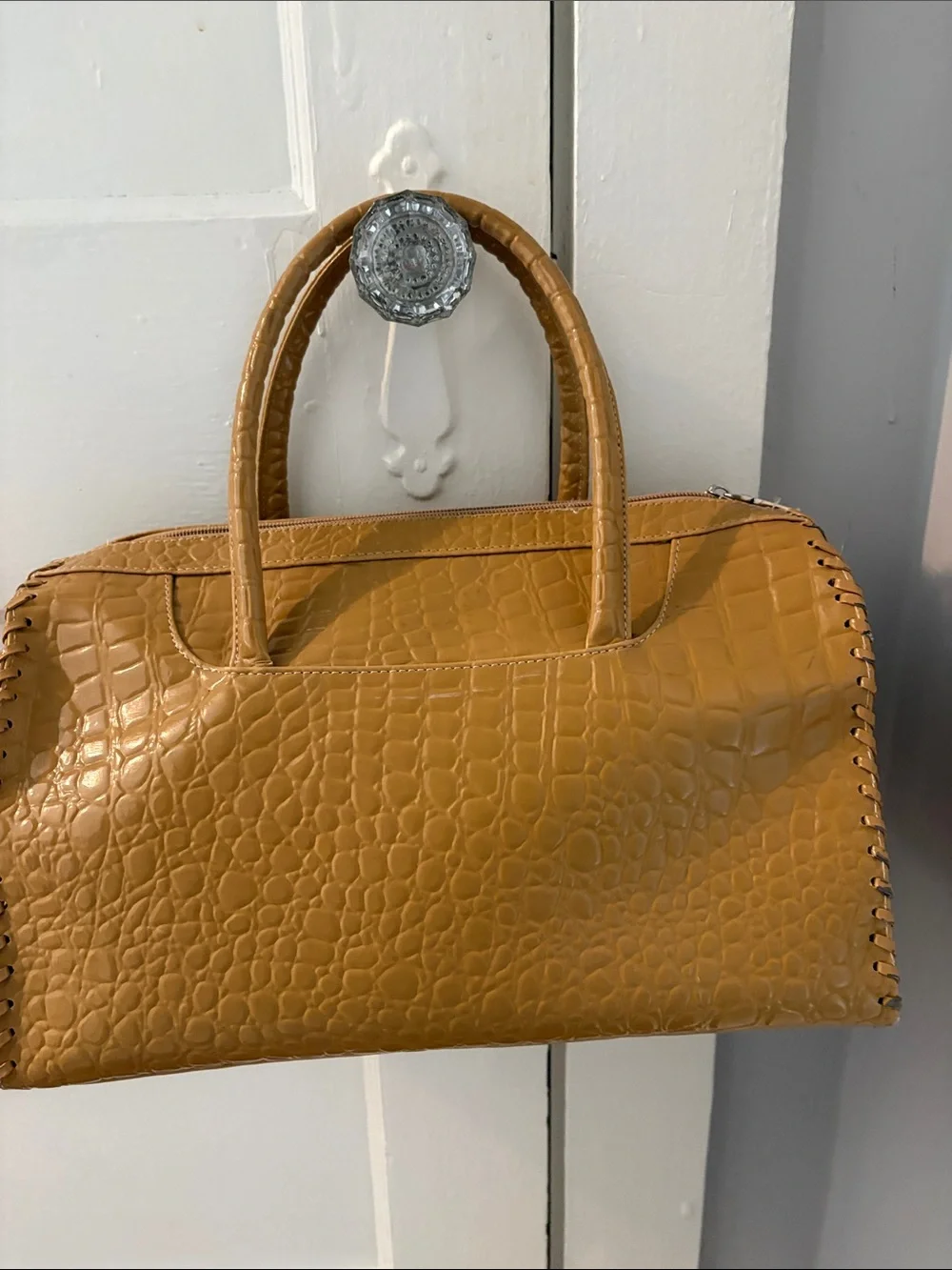 Bijoux Terner croc embossed