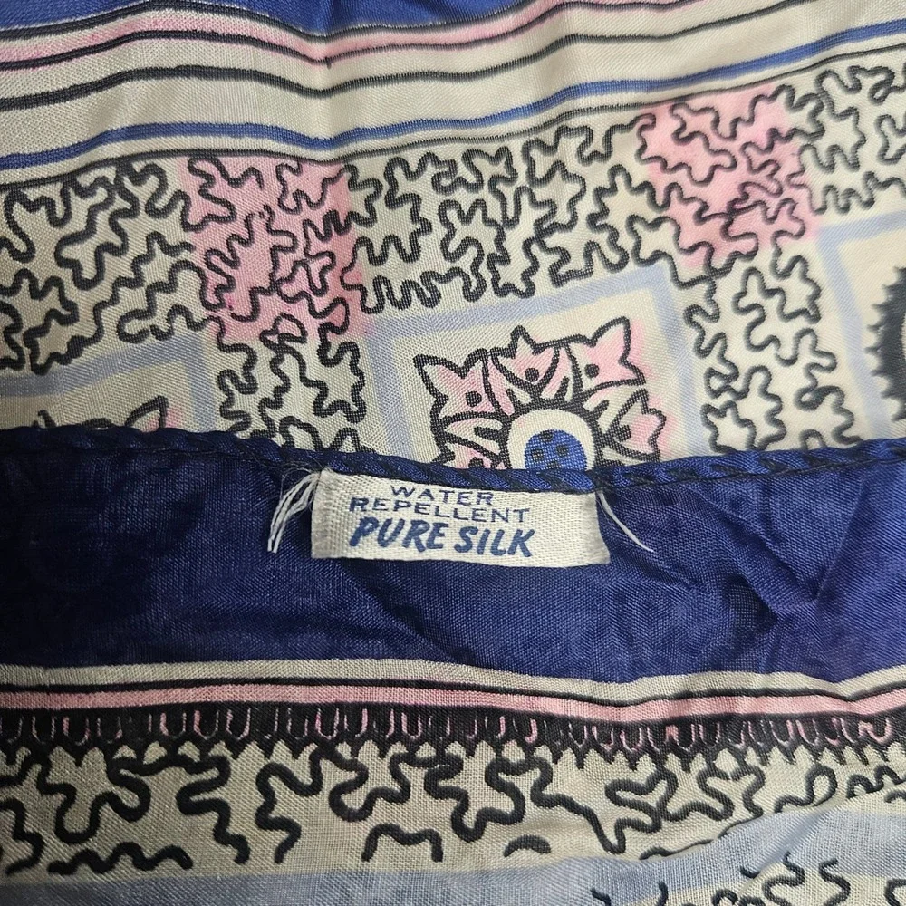 Unbranded vintage square