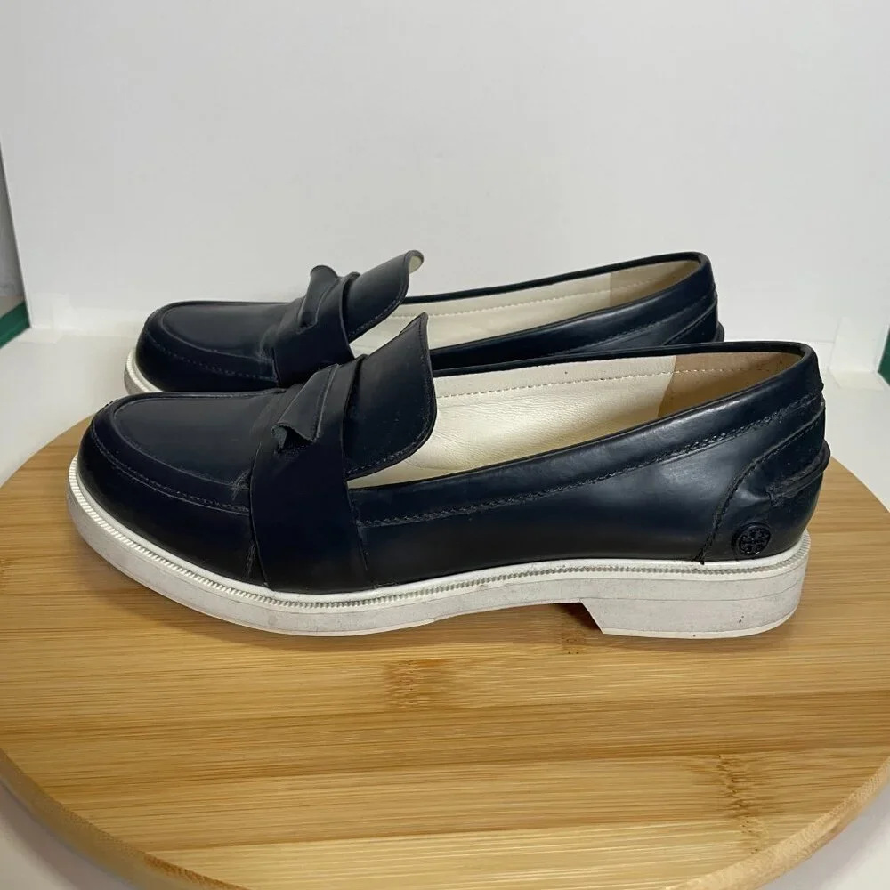 Tory Burch Sport Women 6 Navy Blue Leather Loafer Golf Tee Pocket Preppy