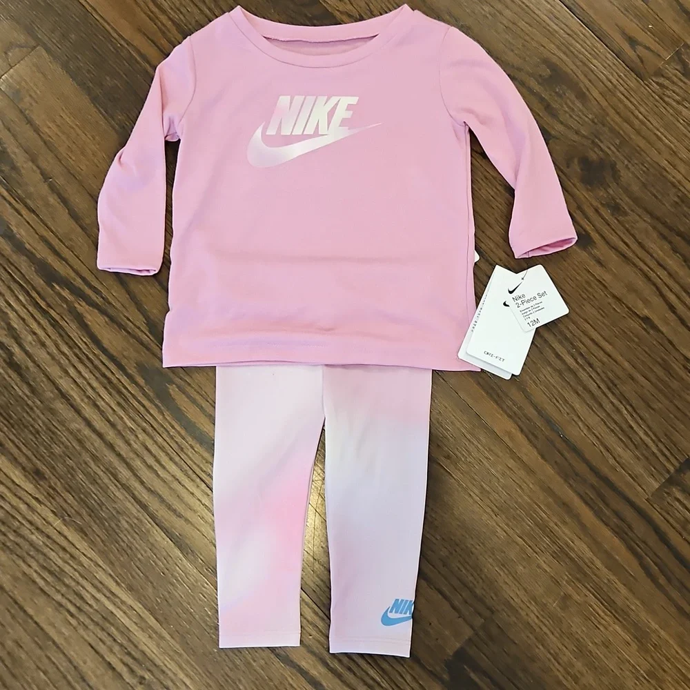 Nike easily dress