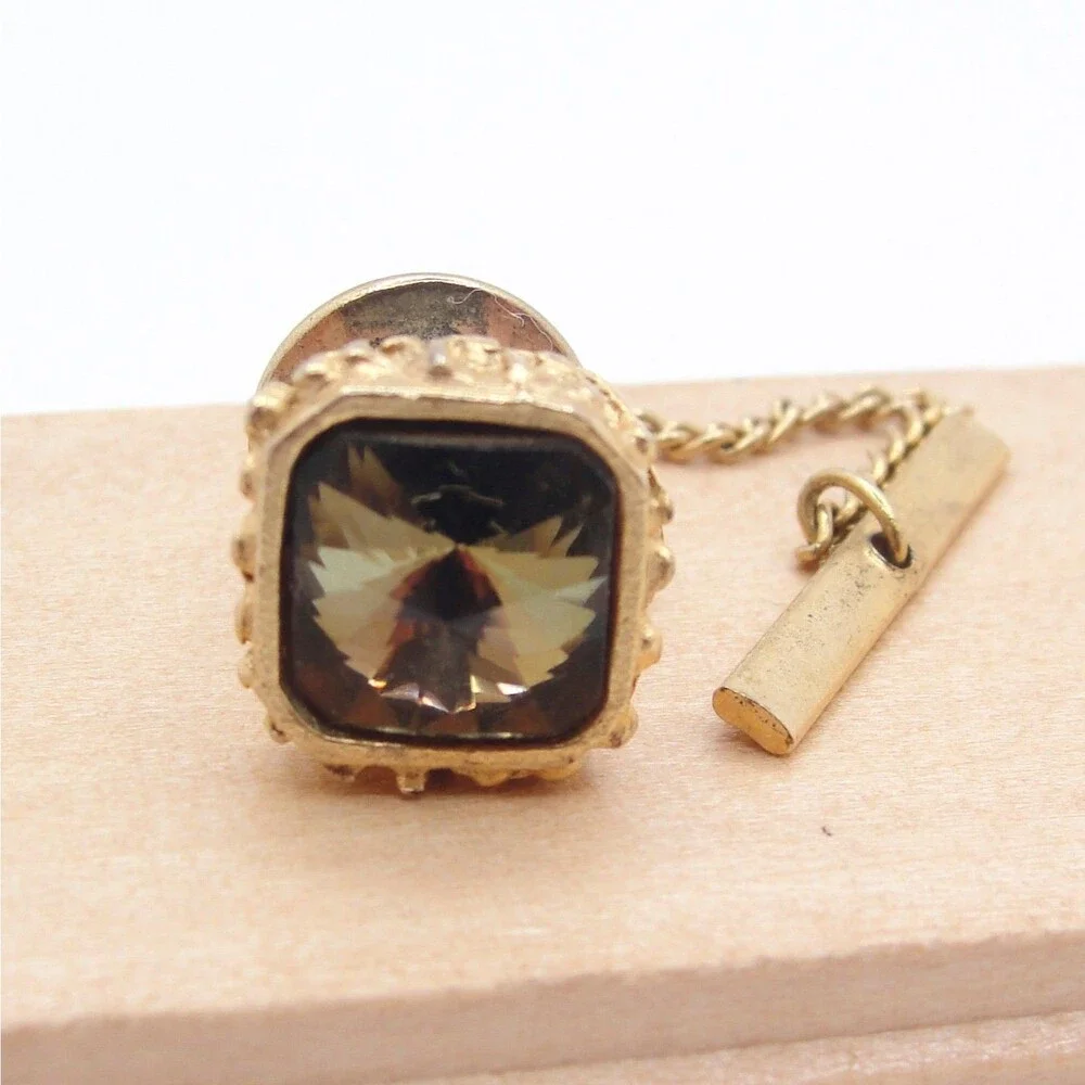 Unbranded vintage gold