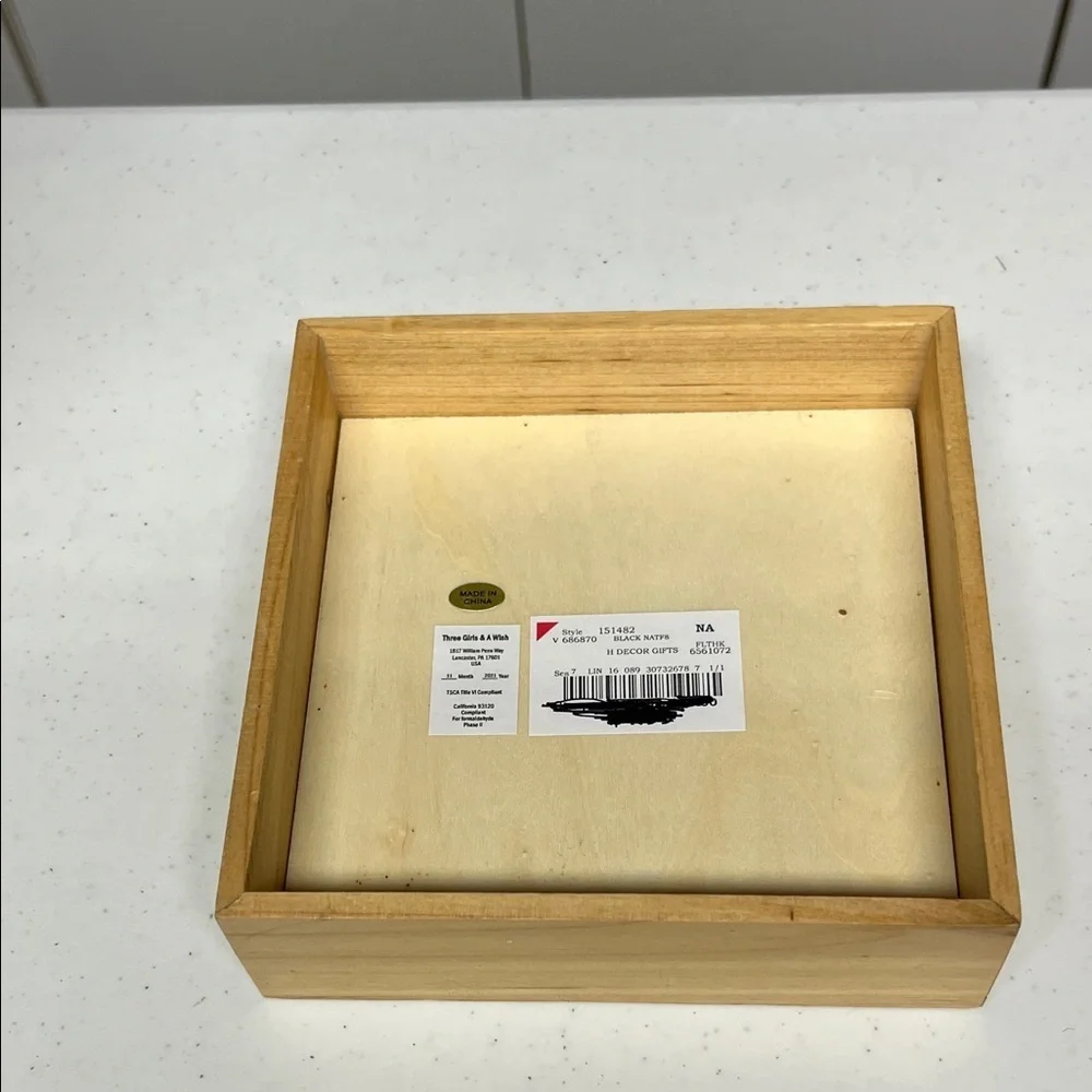 N/A decorative sign