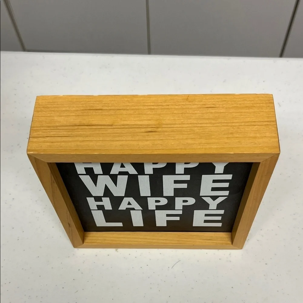N/A decorative sign