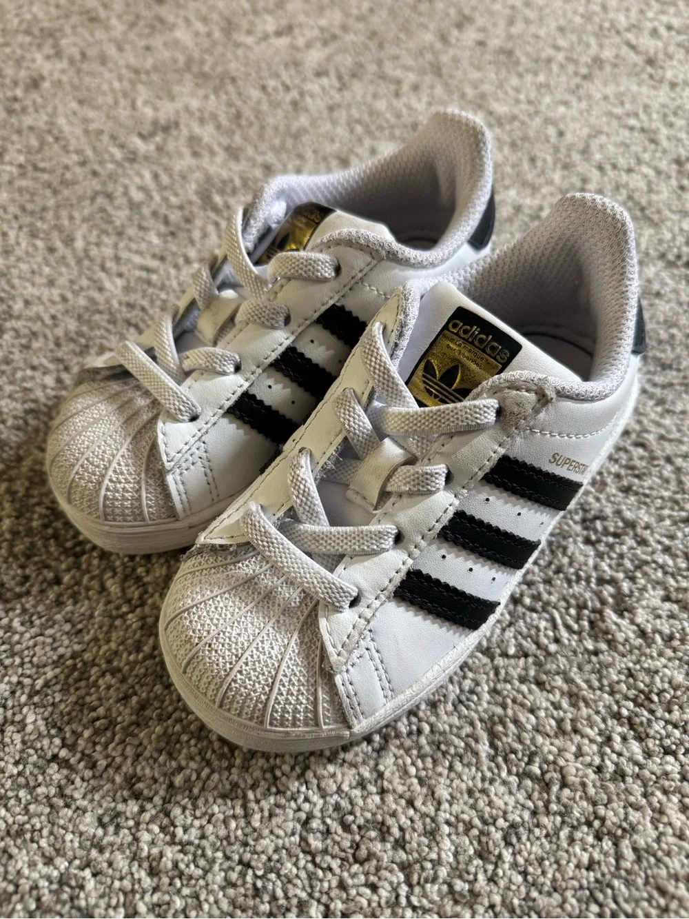adidas Toddler White & Black Superstar Sneakers Size 7k