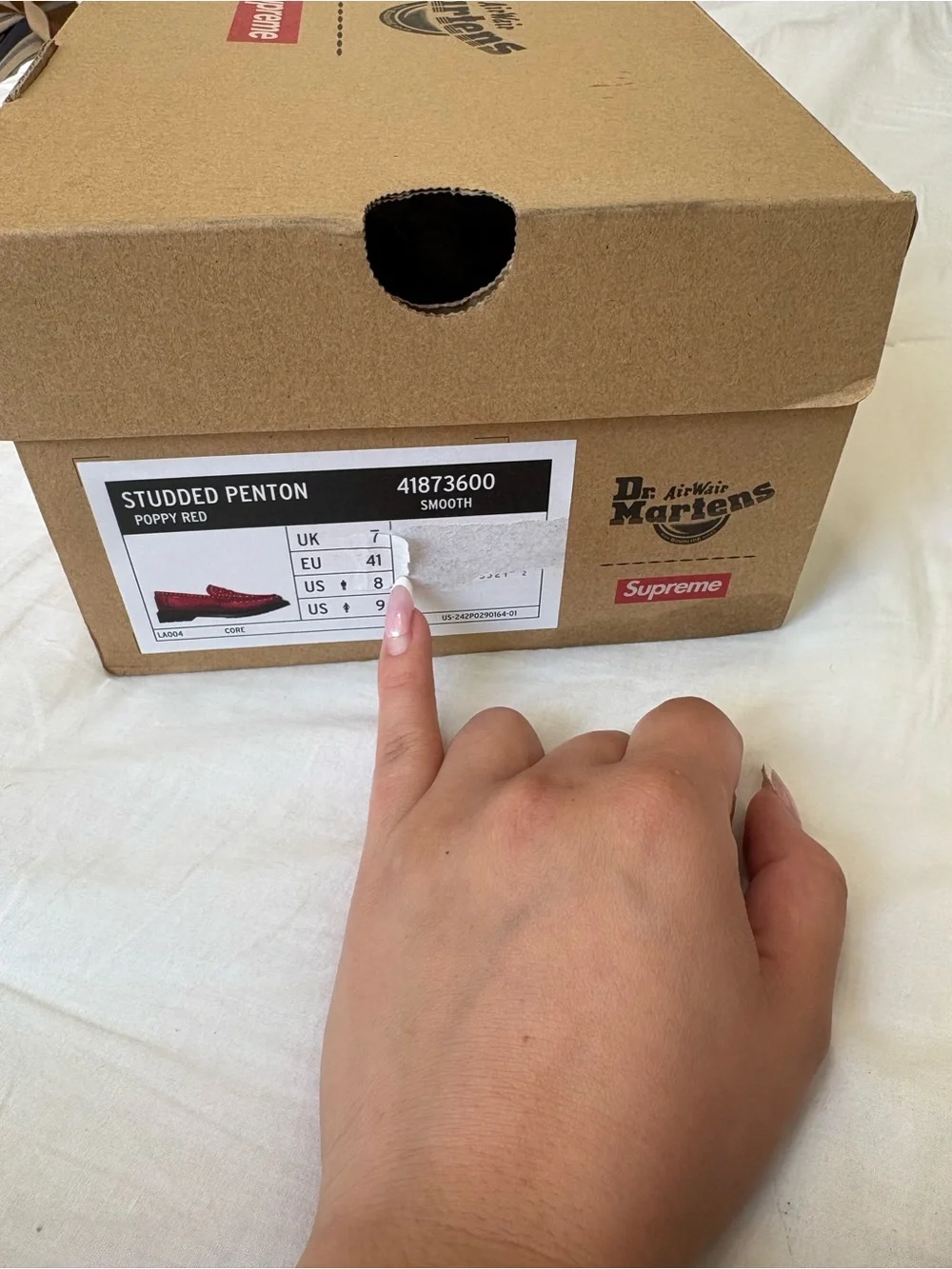 Supreme bold red