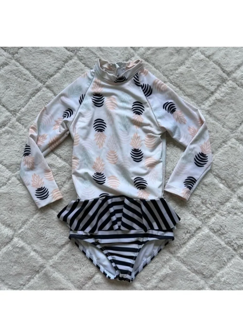 Dot Dot Smile brand dot