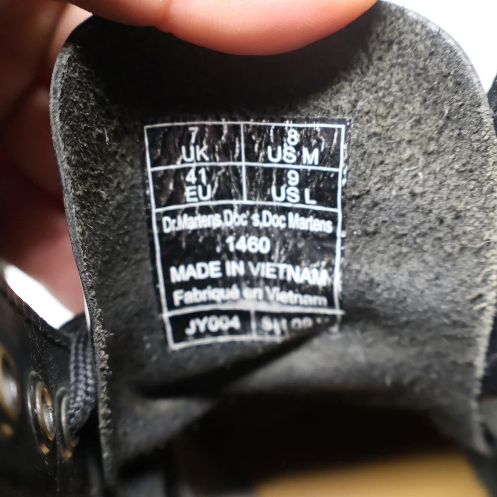 Dr. Martens few blemish
