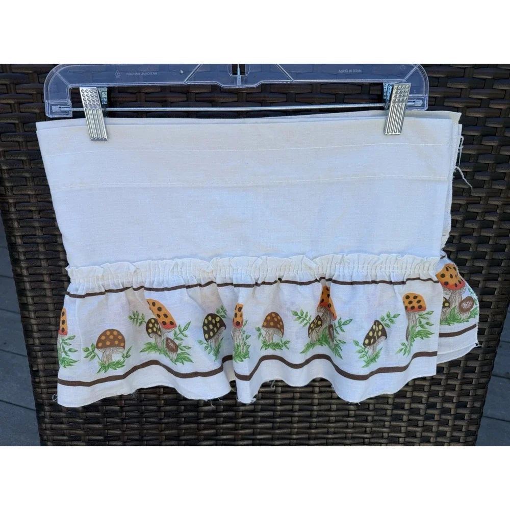Vintage 1970s Sears Merry Mushrooms Curtain Valance 68