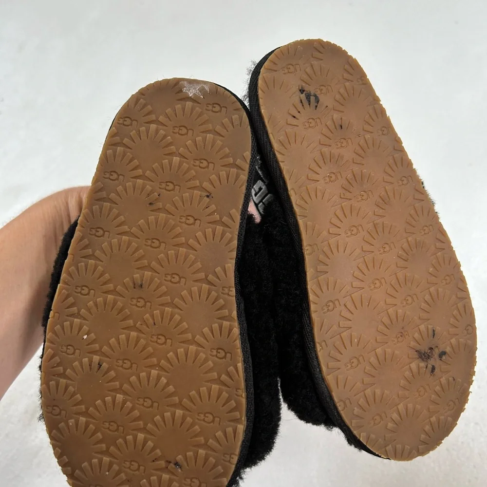 UGG fluff yeah