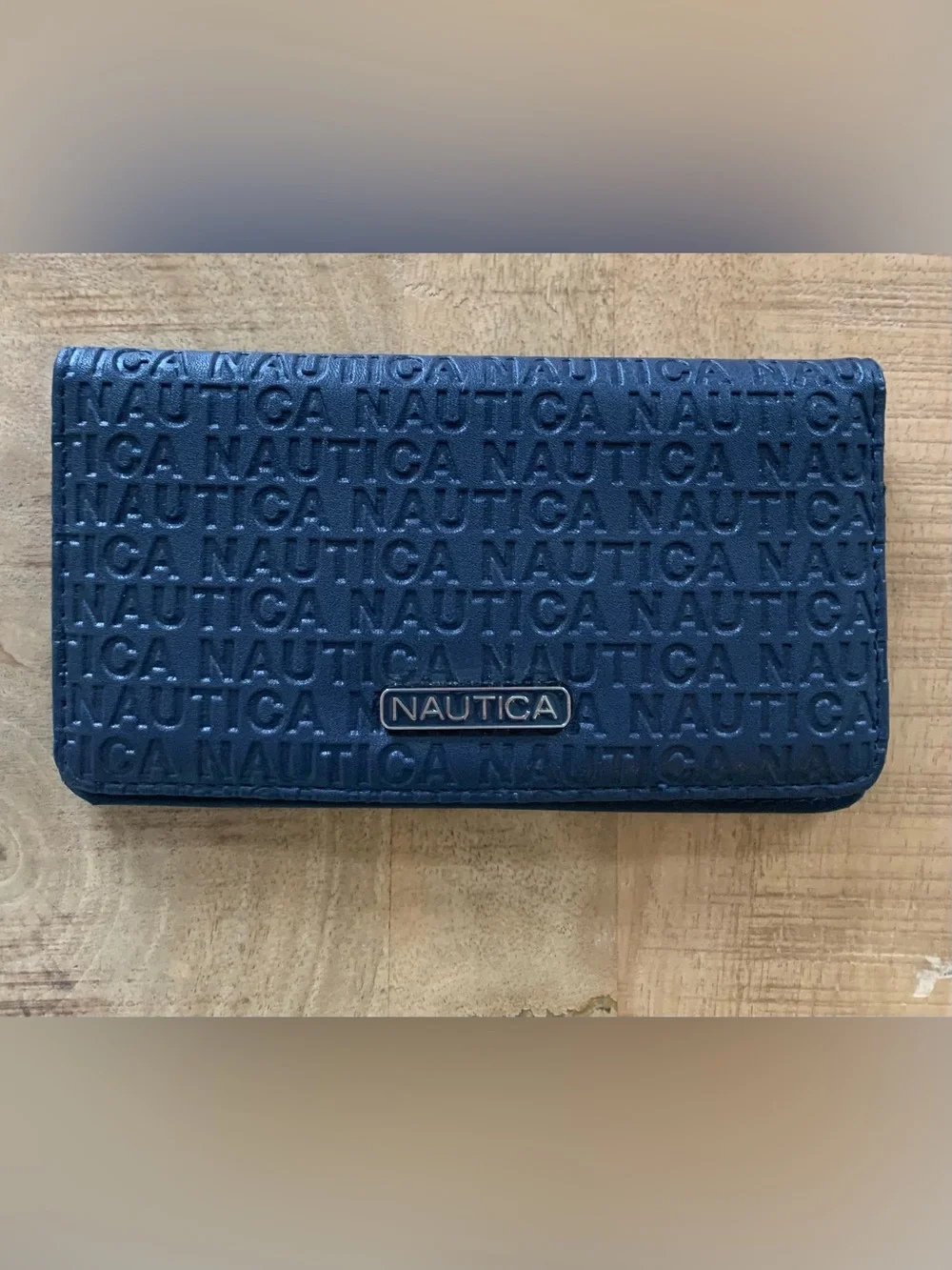 Nautica Men's Navy Embossed Wallet Card Holder like new