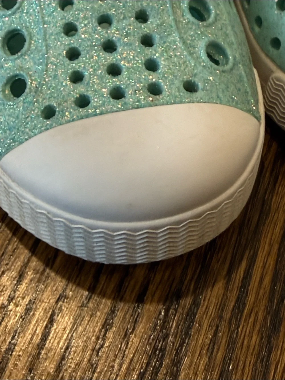 Native Blue & Pink Water Shoes Size 5