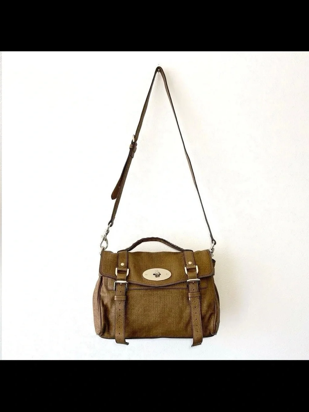 Mulberry Tan Leather Satchel with Gold Hardware