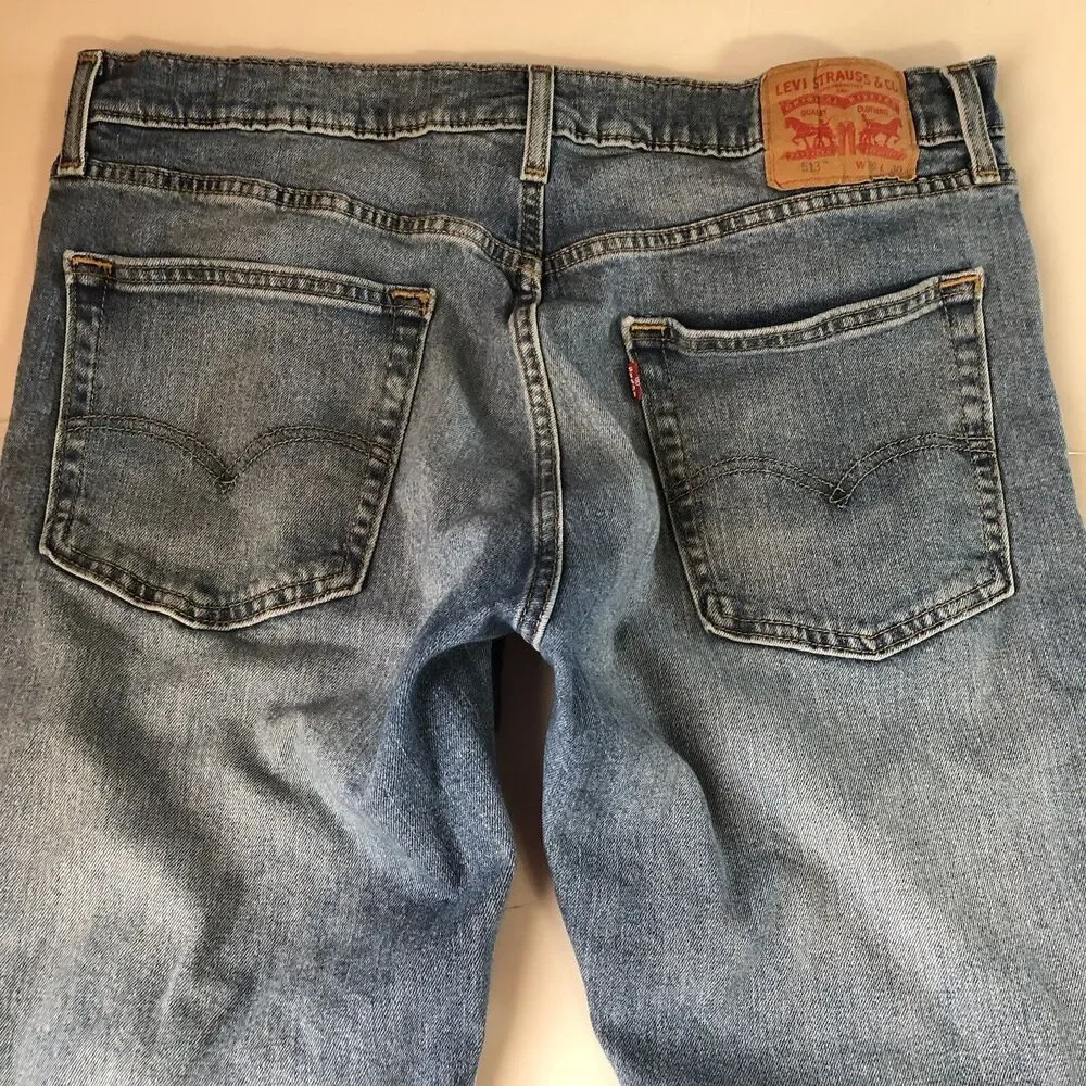 Levis levi 513