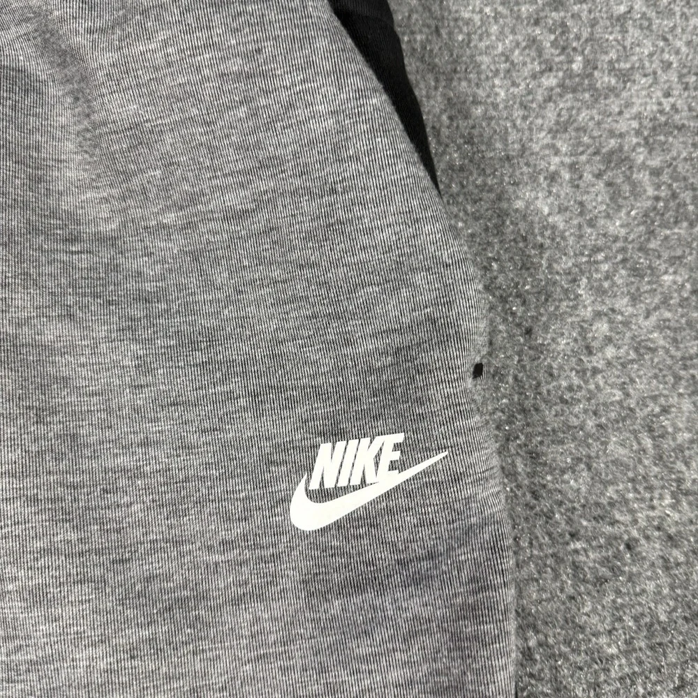 Nike tag size