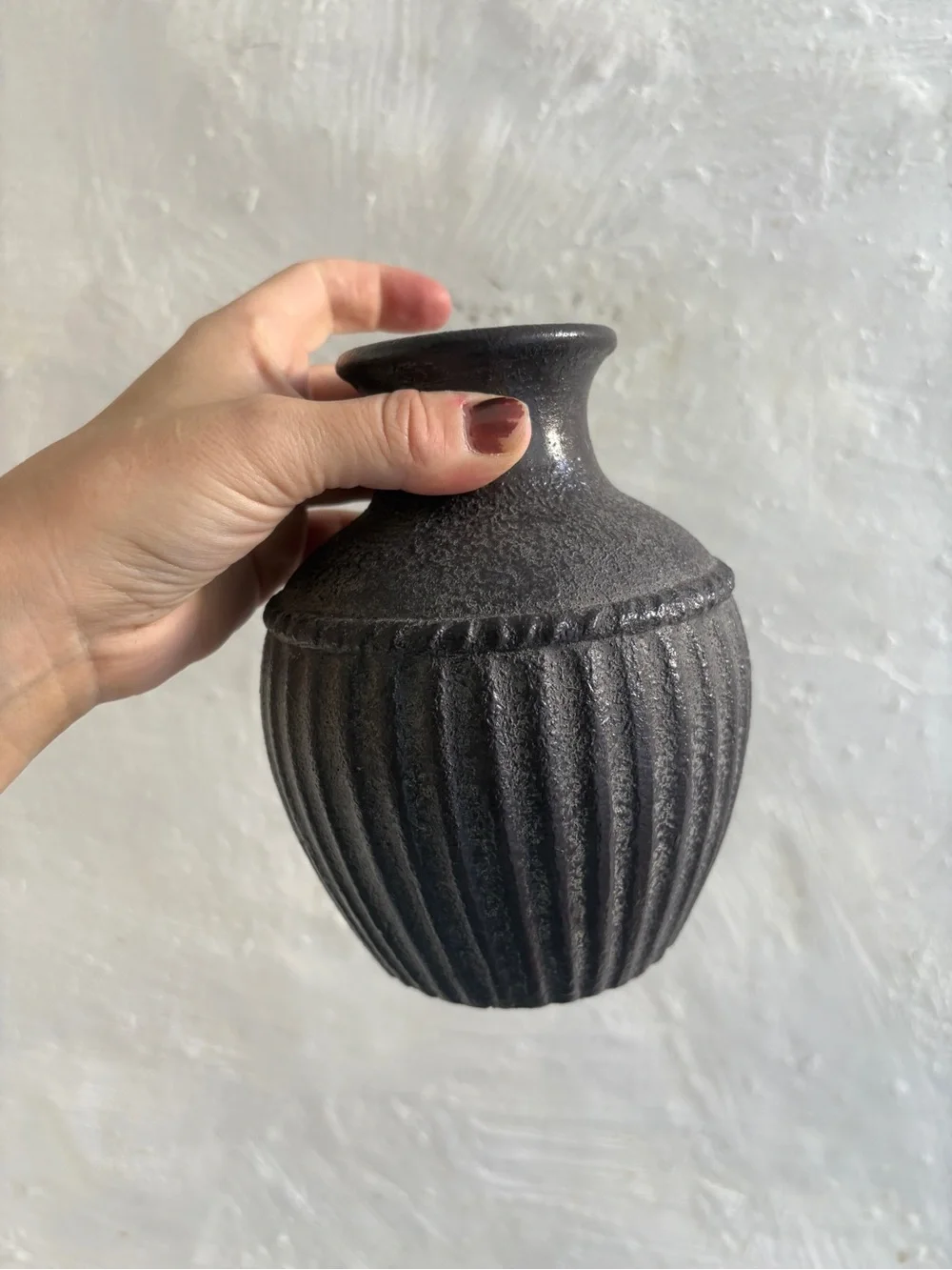 Threshold buds we vase