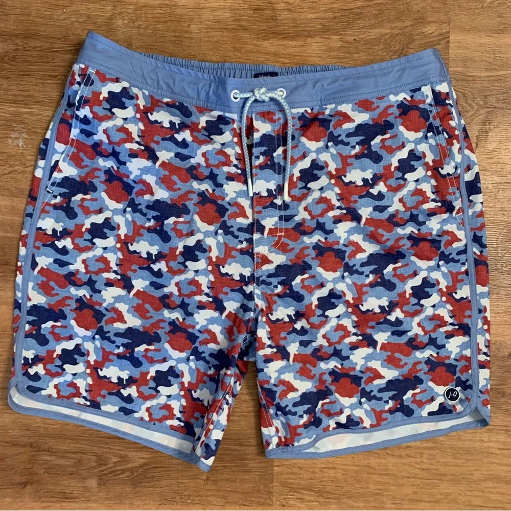 Johnnie-O NWOT Men’s XL Lined Red White Blue Camo Swim Trunks Boardshorts Preppy