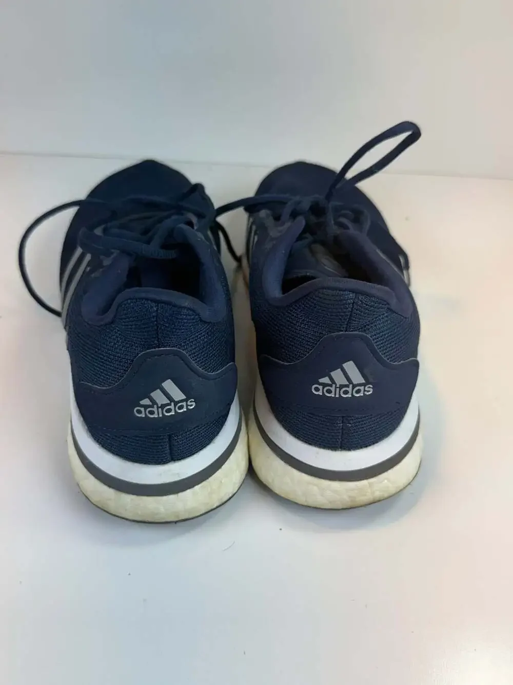 Adidas supernova low