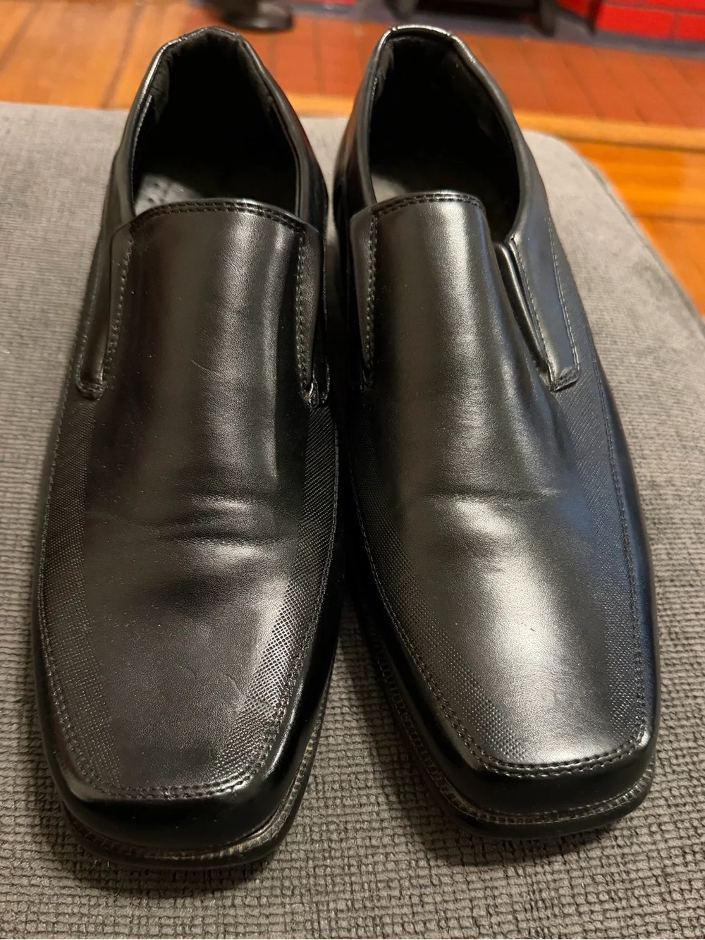 Men's Black Leather Slip-On Dress Loafers