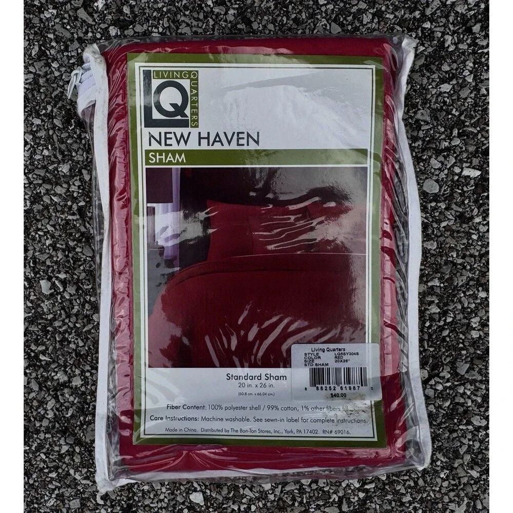 Living Quarters Pillow Sham Standard NIP Red 20x26 in NEW Haven
