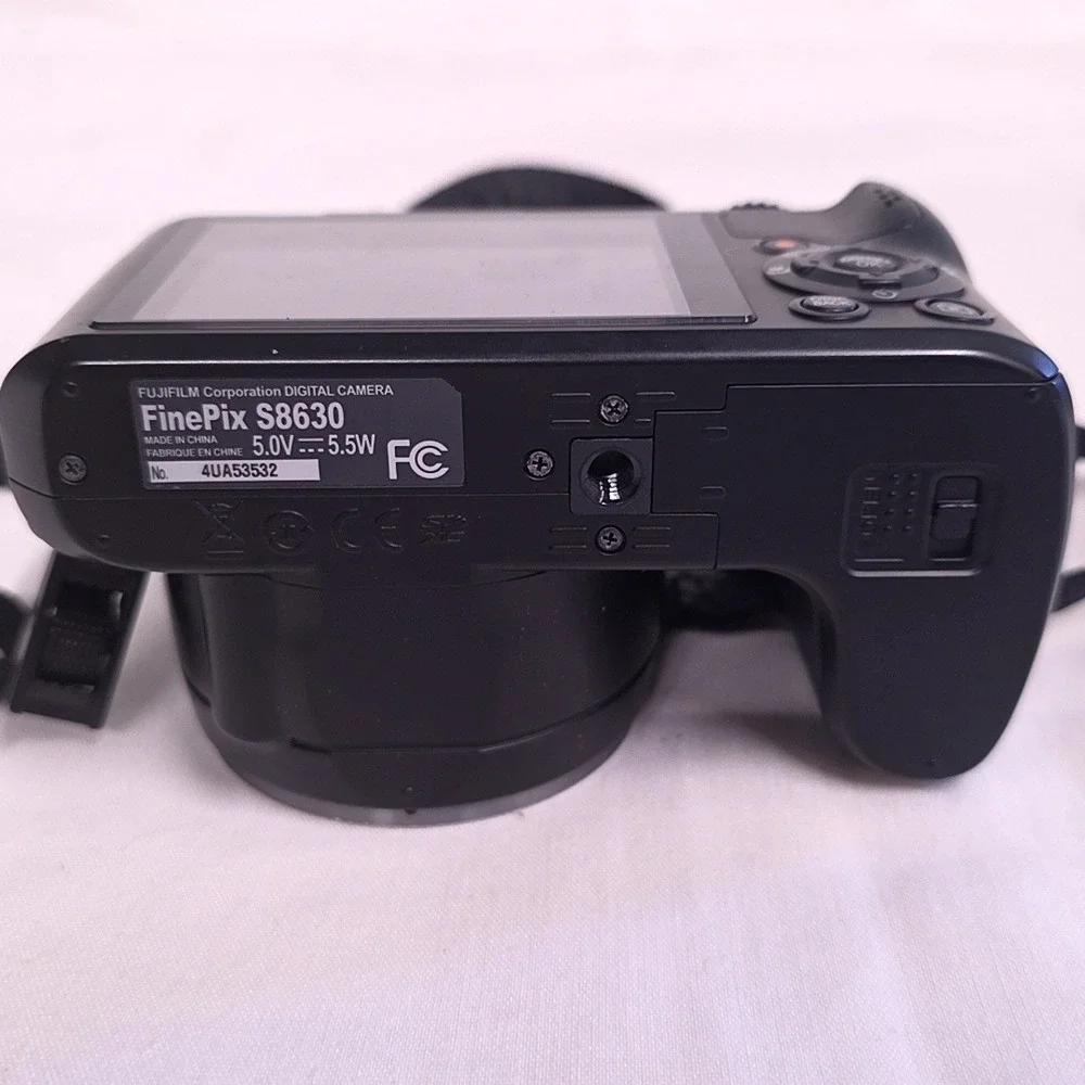Fujifilm finepix s8630