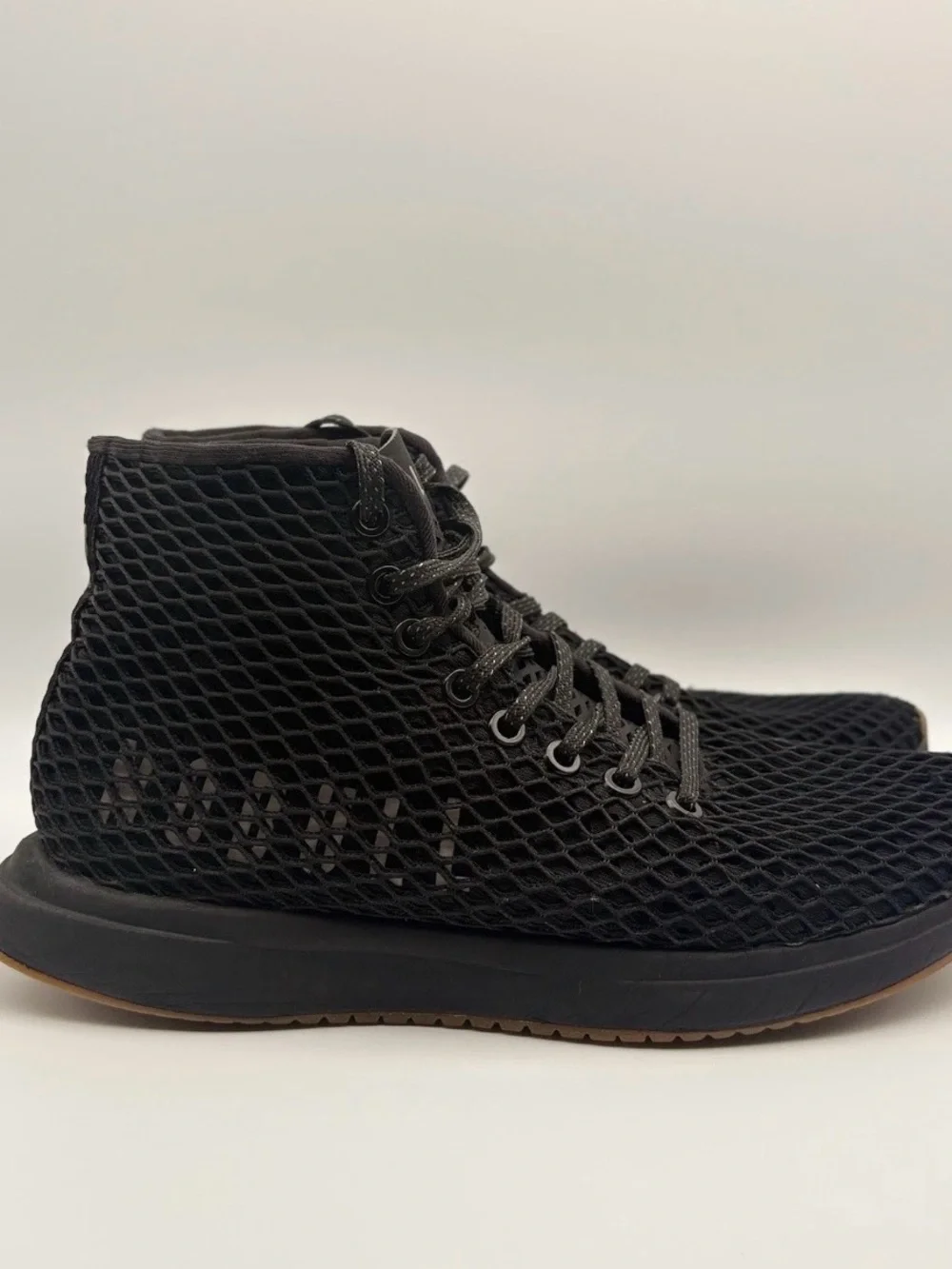 NOBULL breathable mesh