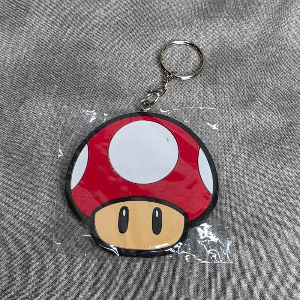 Nintendo Super‎ Mario Game Red Mushroom Keychain