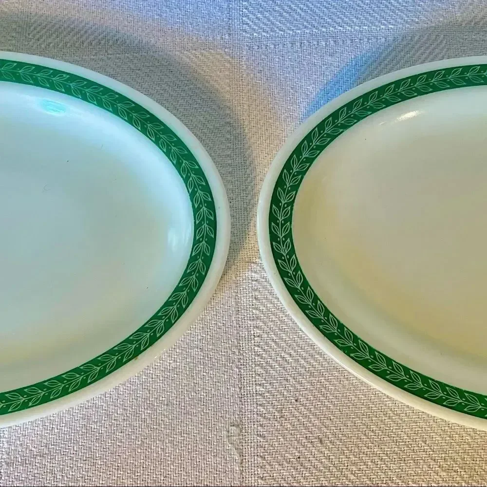 Pyrex vintage tableware