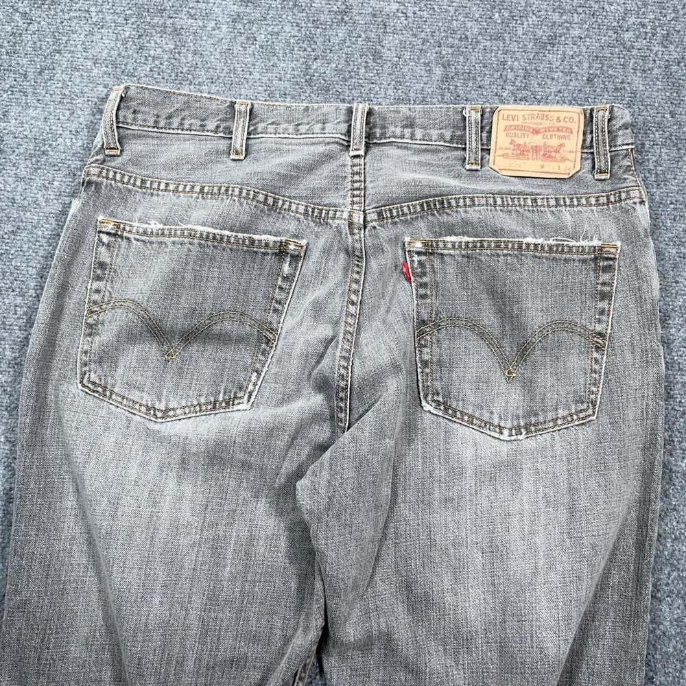 Levis upon verified