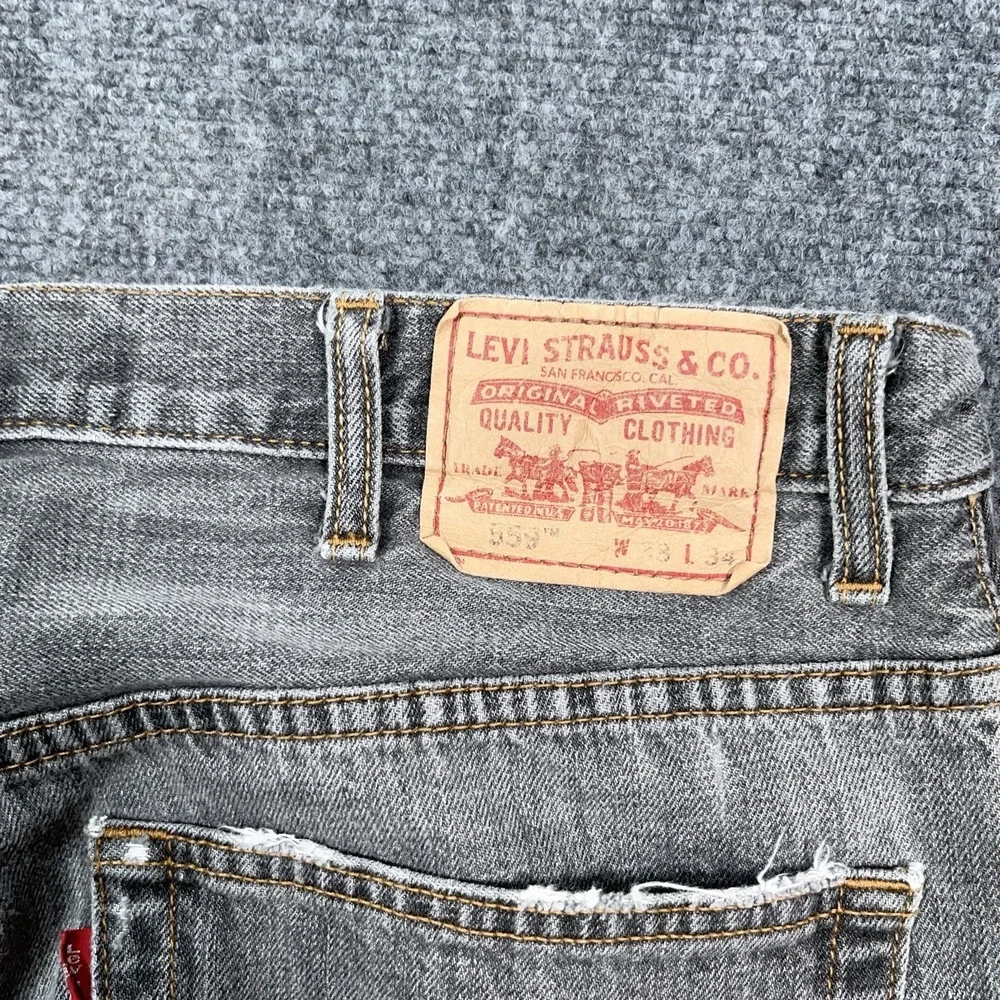 Levis listed full