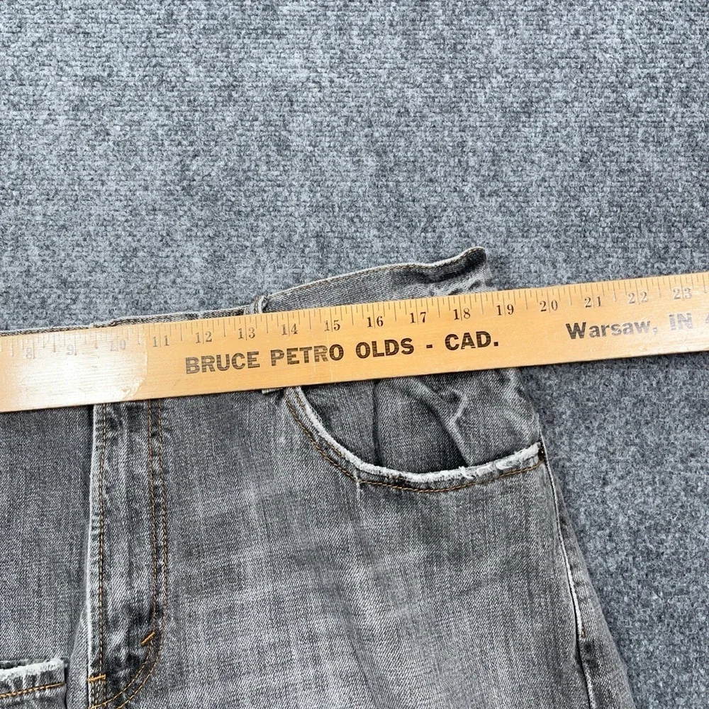Levis we measurements