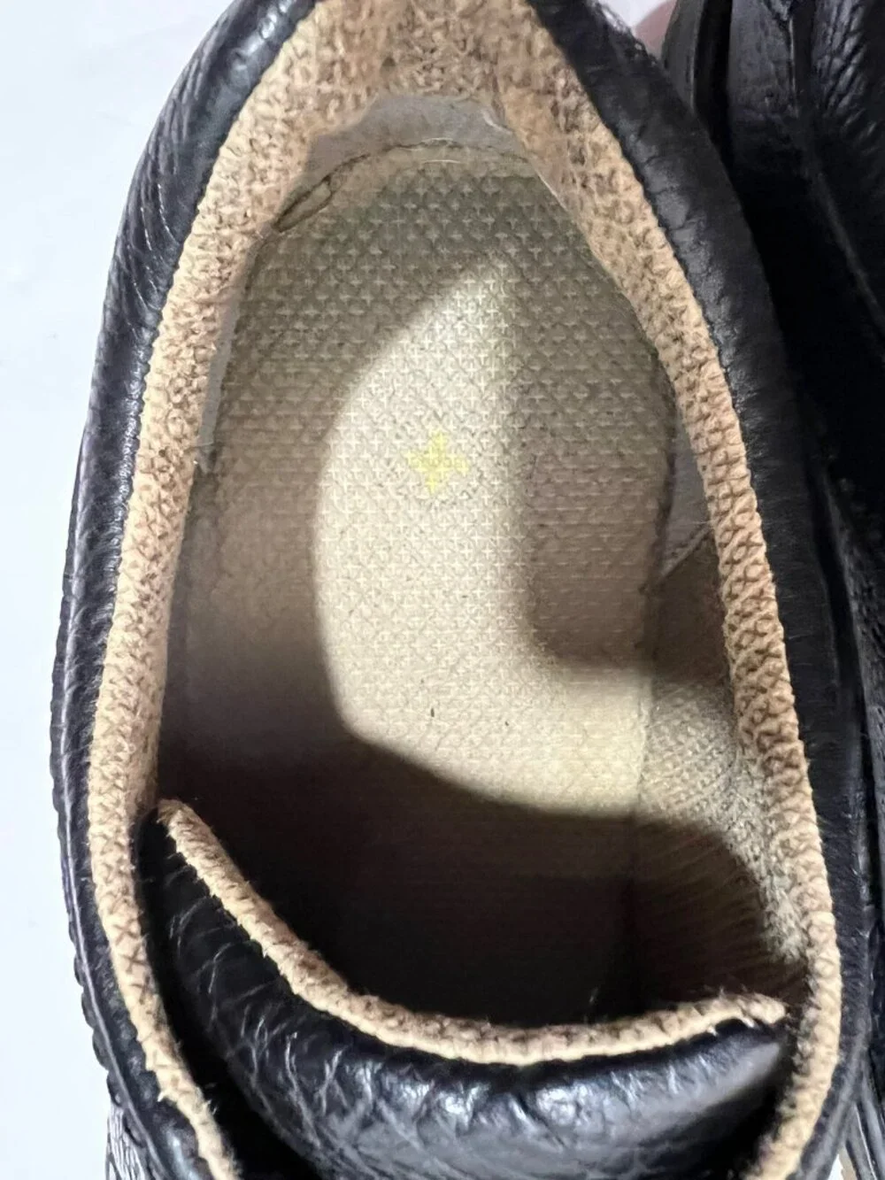 Dr. Martens preowned dr doc