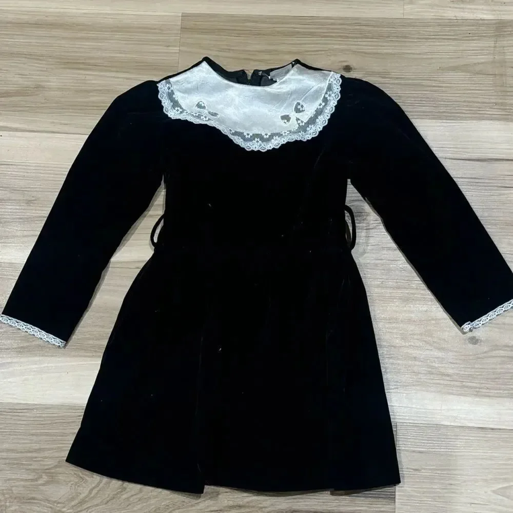 Vintage 90’s Disney Winnie The Pooh Velvet Holiday Dress Girls 5T