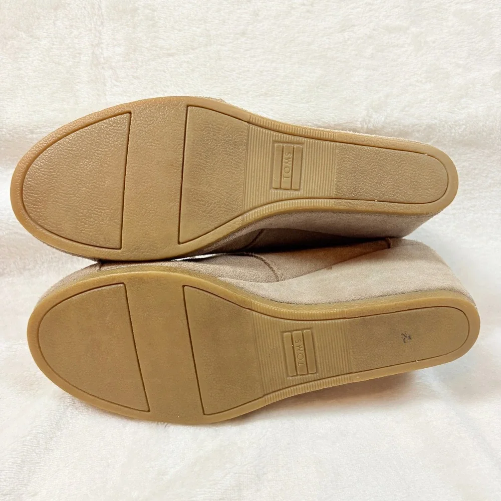 Toms taupe suede