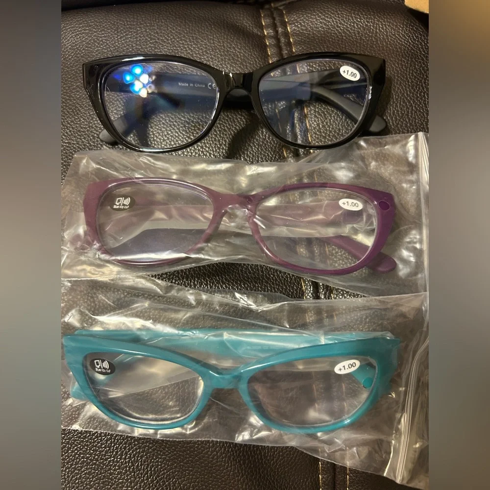 N/A reading glasses