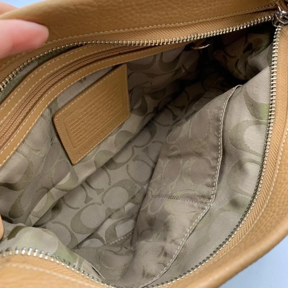 Coach Legacy‎ Handbag Womens Brown Pebbled Leather Adjustable Strap Shoulder Bag