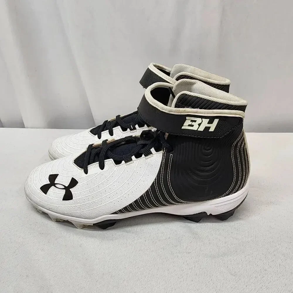 Under Armour Men's 11.5 Harper 4 Mid Rm Baseball Shoe white and black Cleats