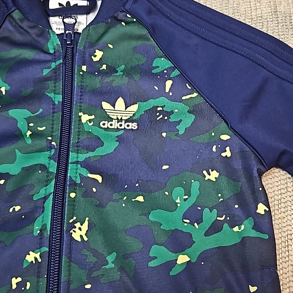 adidas camo track