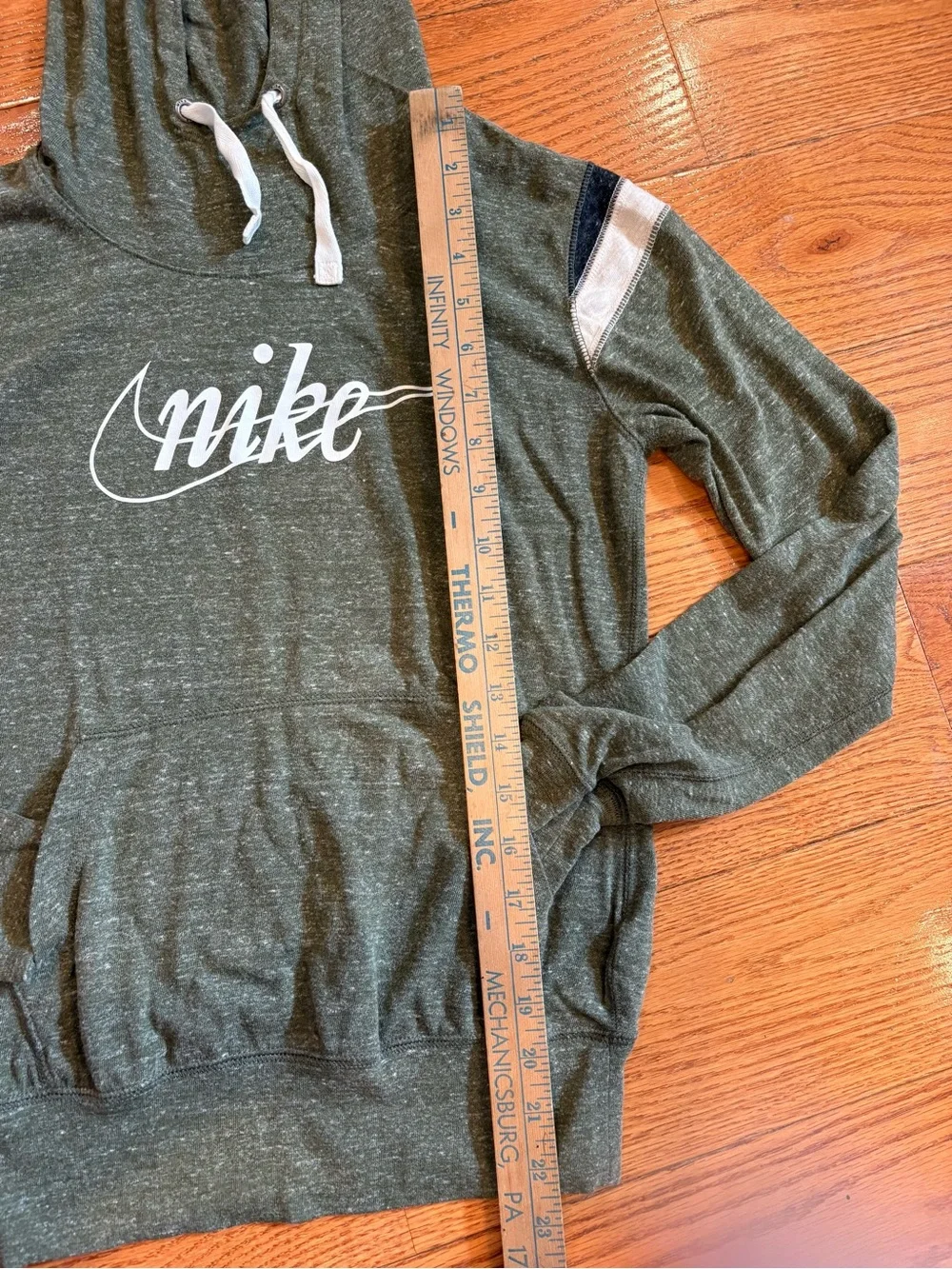 Nike lightweight pullover