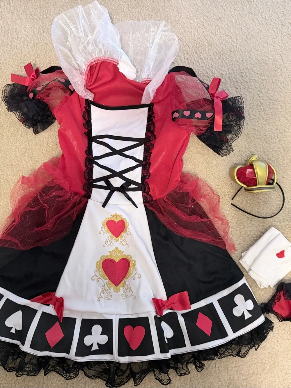 California Costumes playful queen