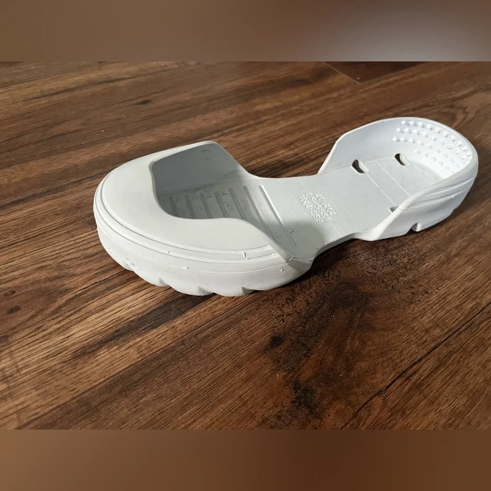 N/A vans white