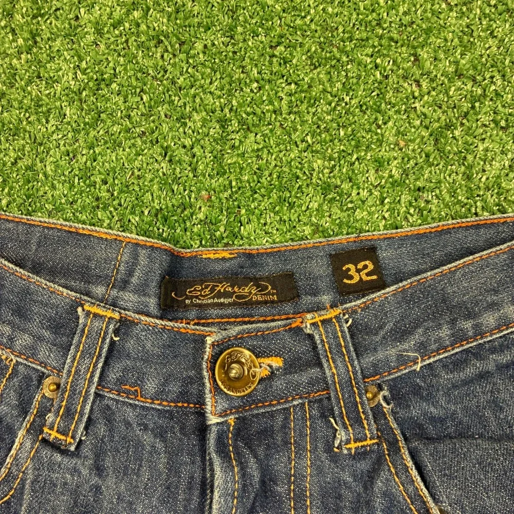 Ed Hardy y2k 2000