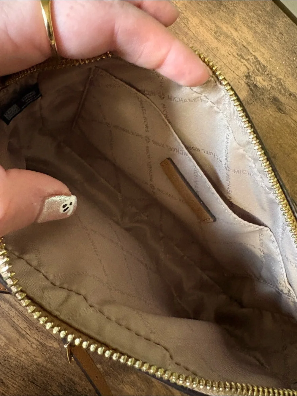 Michael Kors compact michael