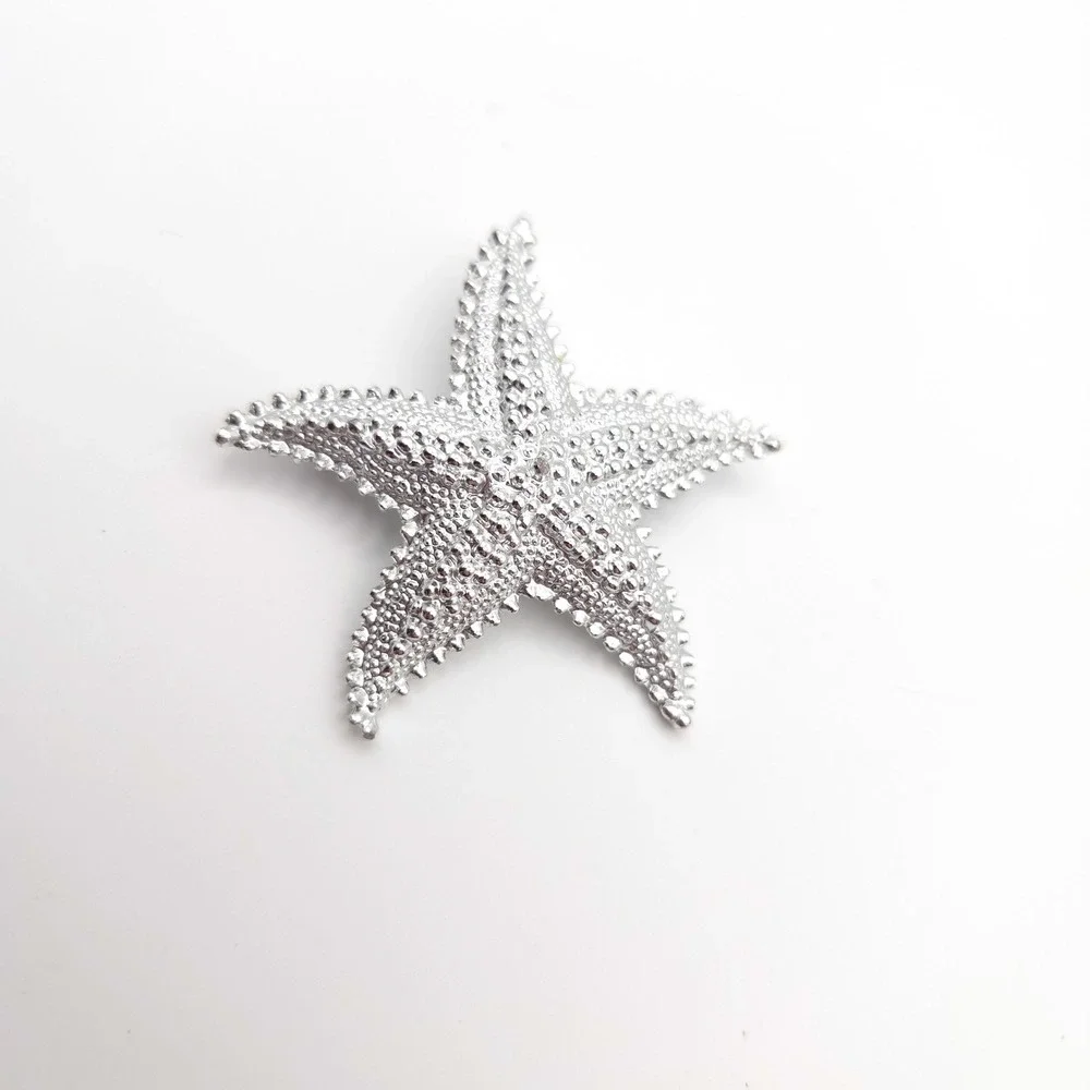 Silver Tone Starfish Brooch Pin Nautical Sea Life Beachy‎ Textured Accessory