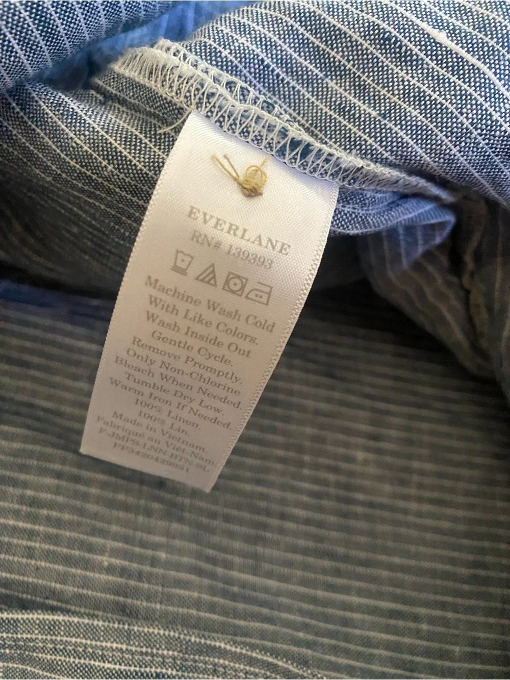 Everlane blue white