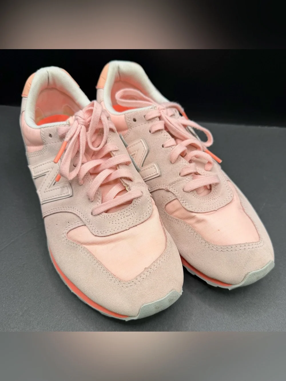 New Balance lightweight casual