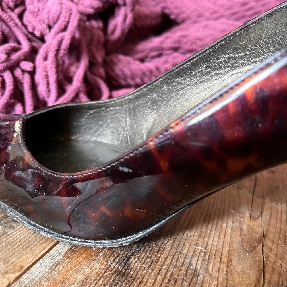 Stuart Weitzman smoke show